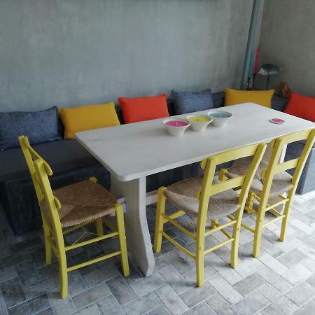 Helena Apartments باراليا بانتالييمونوس المظهر الخارجي الصورة