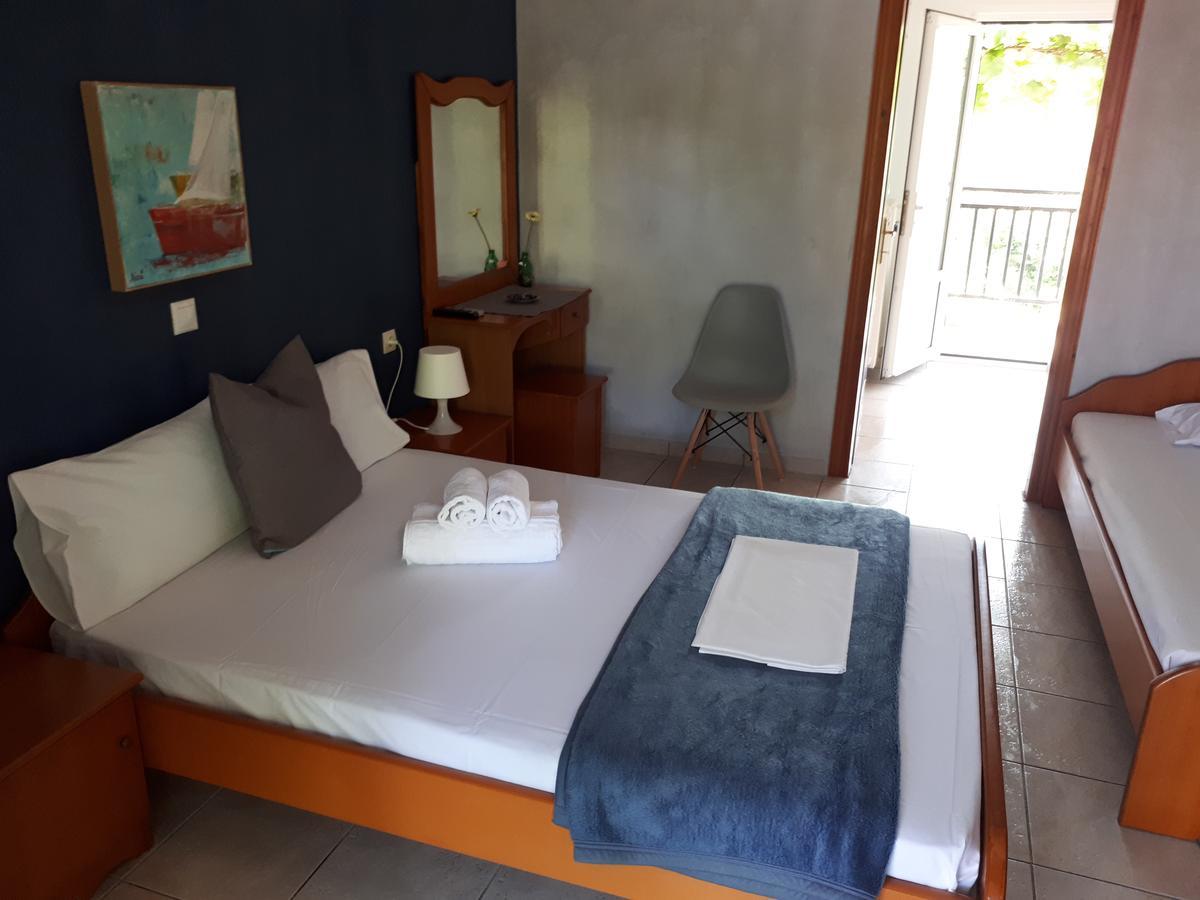 Helena Apartments باراليا بانتالييمونوس المظهر الخارجي الصورة